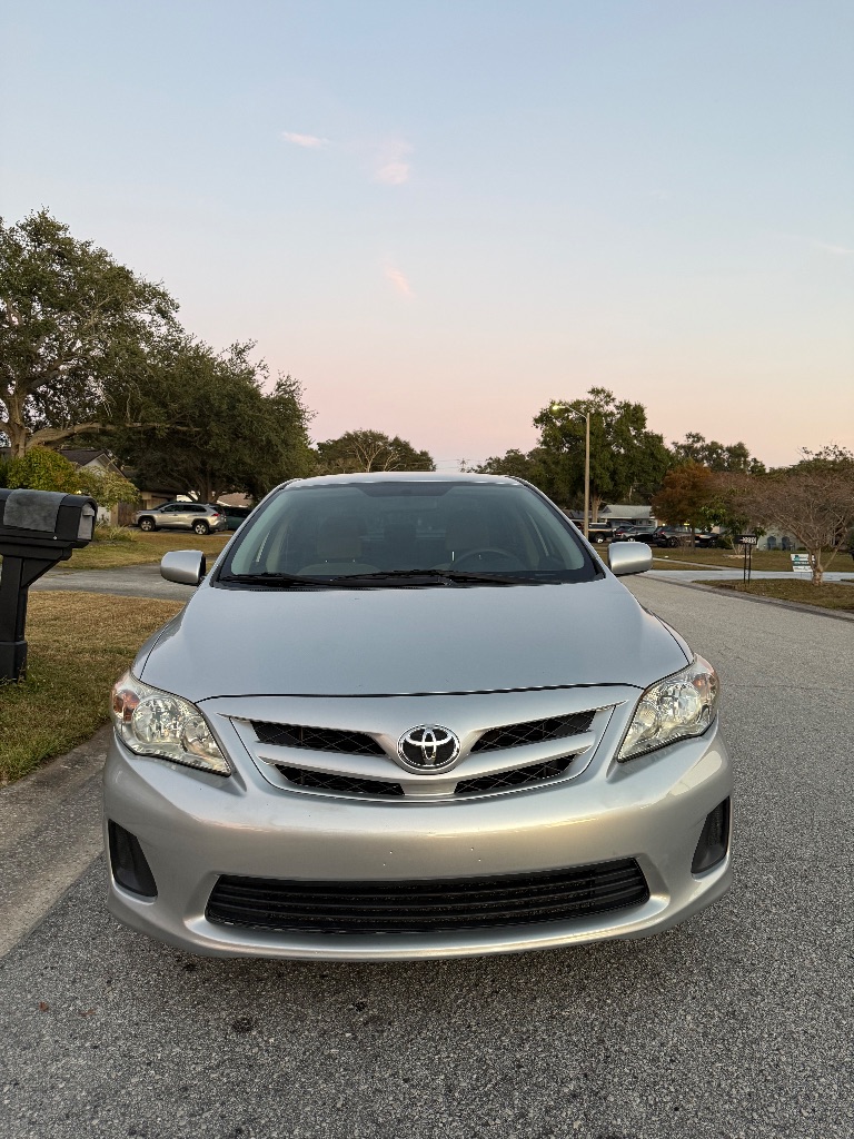 2012 Toyota Corolla LE's photo